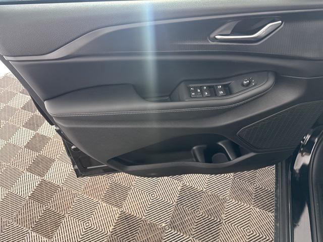 new 2025 Jeep Grand Cherokee car, priced at $38,663