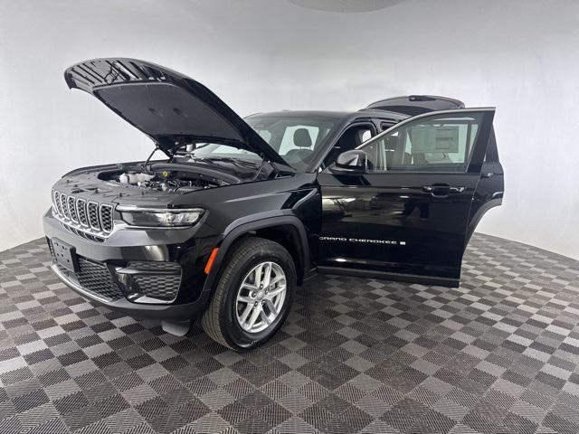 new 2025 Jeep Grand Cherokee car, priced at $38,663