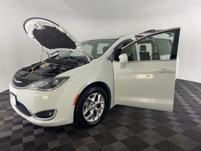 used 2020 Chrysler Pacifica car, priced at $22,000