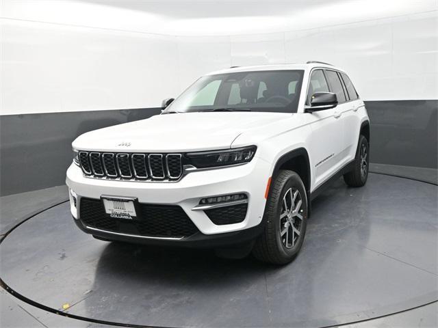 new 2025 Jeep Grand Cherokee car, priced at $44,750