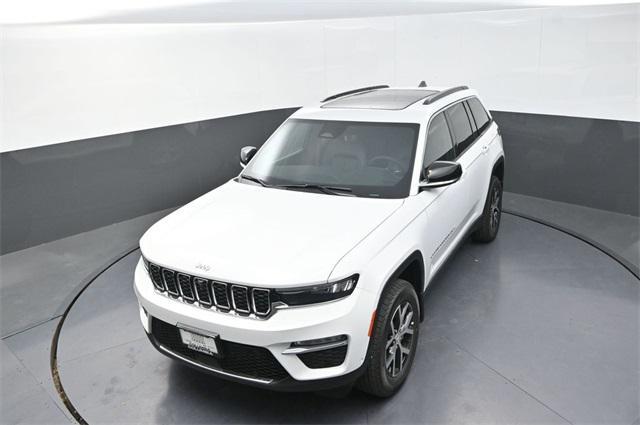 new 2025 Jeep Grand Cherokee car, priced at $44,750