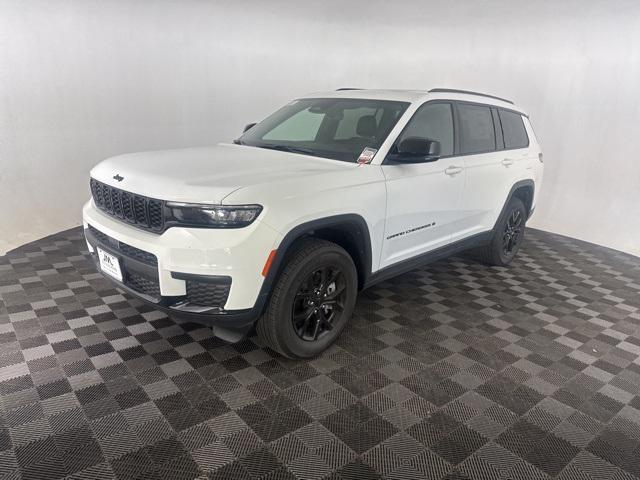 new 2025 Jeep Grand Cherokee L car, priced at $40,662