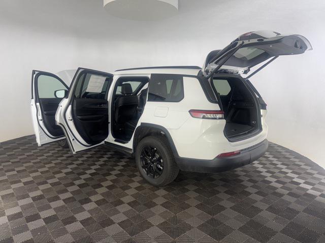 new 2025 Jeep Grand Cherokee L car, priced at $40,662