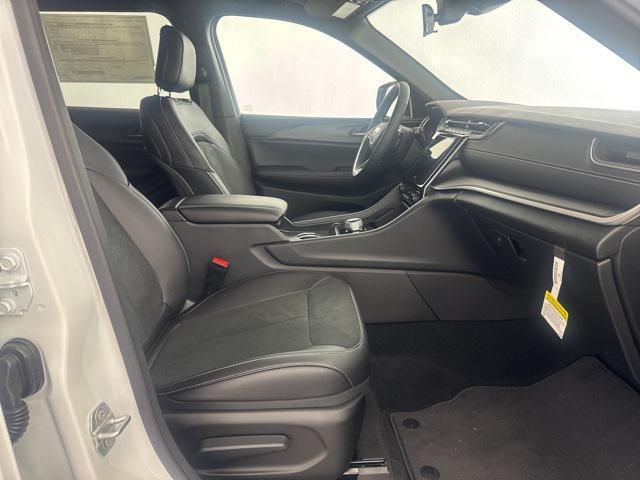 new 2025 Jeep Grand Cherokee L car, priced at $40,662
