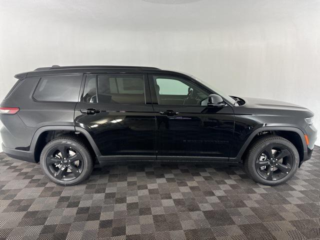 new 2025 Jeep Grand Cherokee L car, priced at $45,000