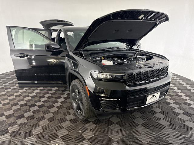 new 2025 Jeep Grand Cherokee L car, priced at $45,000