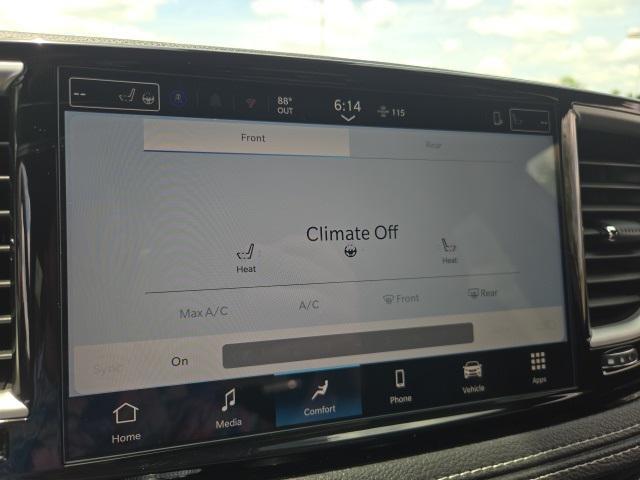 new 2025 Chrysler Pacifica car, priced at $43,288