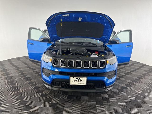 new 2025 Jeep Compass car, priced at $25,500