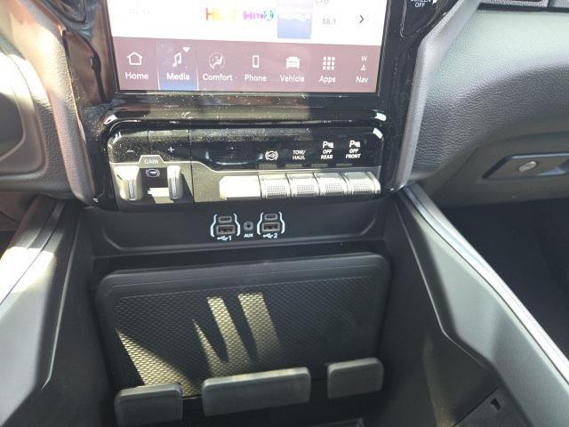 new 2025 Ram 2500 car, priced at $68,683