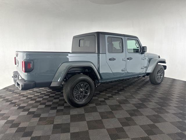 new 2024 Jeep Gladiator car, priced at $40,986