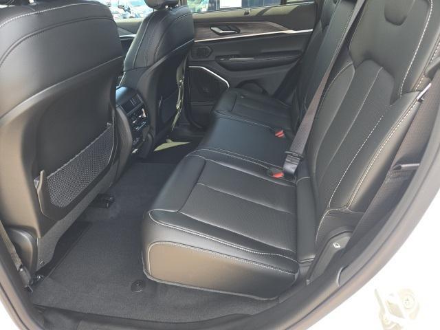 new 2025 Jeep Grand Cherokee car, priced at $46,638
