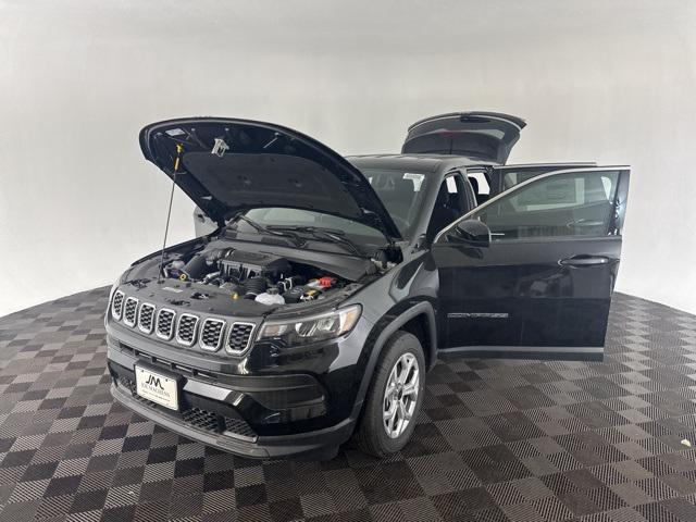 new 2025 Jeep Compass car, priced at $26,000