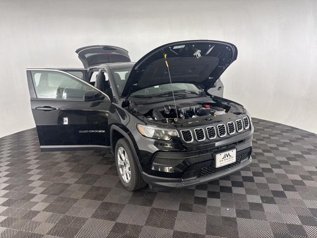 new 2025 Jeep Compass car, priced at $26,000