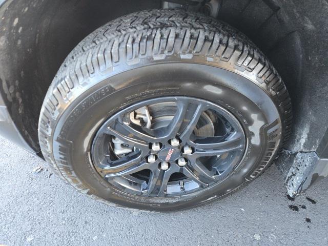 used 2023 GMC Acadia car, priced at $30,500