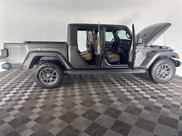 used 2020 Jeep Gladiator car, priced at $27,500