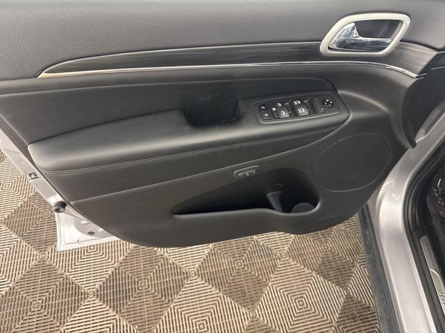 used 2021 Jeep Grand Cherokee car, priced at $22,500