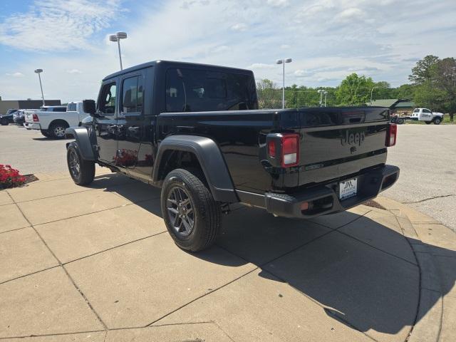new 2025 Jeep Gladiator car, priced at $40,860