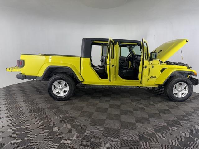 used 2023 Jeep Gladiator car, priced at $31,000