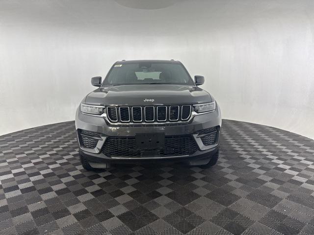 new 2025 Jeep Grand Cherokee car, priced at $34,000