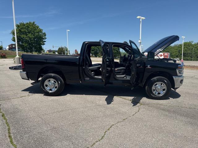 new 2025 Ram 3500 car, priced at $63,028