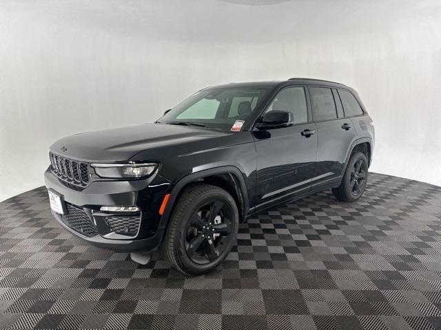 new 2025 Jeep Grand Cherokee car, priced at $48,500