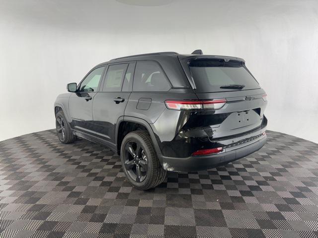 new 2025 Jeep Grand Cherokee car, priced at $48,500