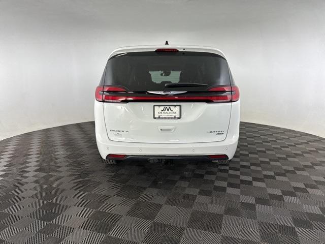 new 2024 Chrysler Pacifica car, priced at $48,493