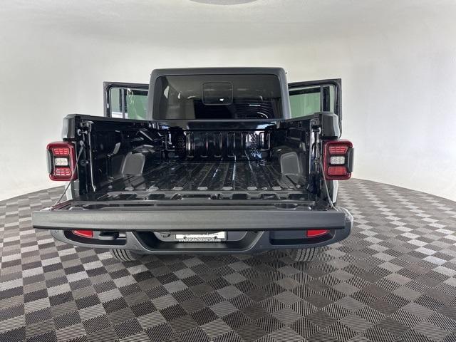 new 2024 Jeep Gladiator car, priced at $45,780