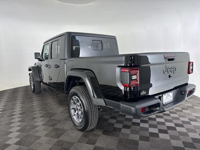 new 2024 Jeep Gladiator car, priced at $46,780