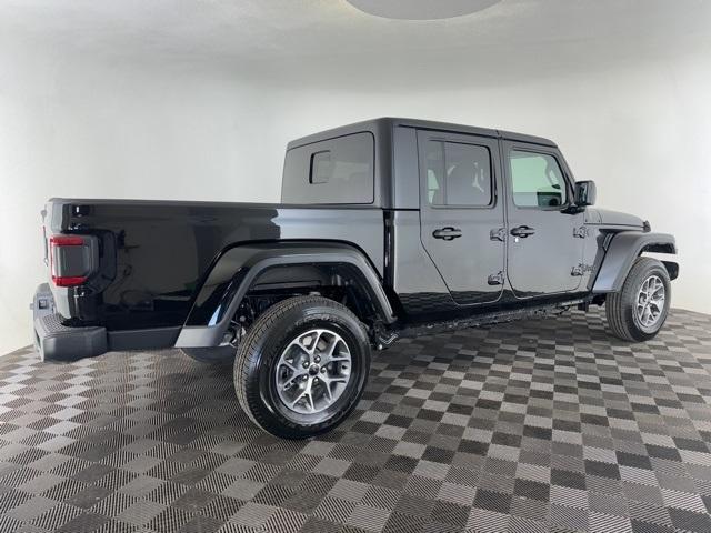 new 2024 Jeep Gladiator car, priced at $45,780