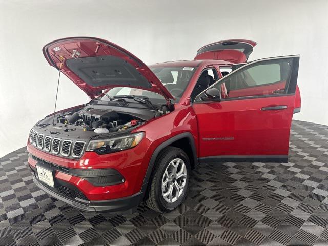 new 2025 Jeep Compass car, priced at $25,000