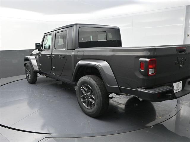 new 2025 Jeep Gladiator car, priced at $45,250