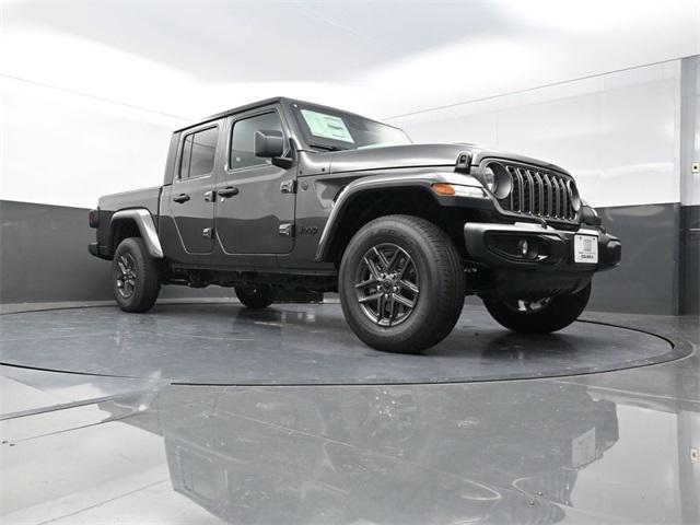 new 2025 Jeep Gladiator car, priced at $45,250
