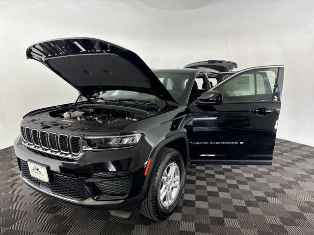 new 2025 Jeep Grand Cherokee car, priced at $36,000