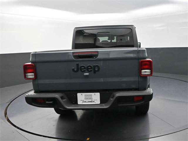 new 2025 Jeep Gladiator car, priced at $44,250