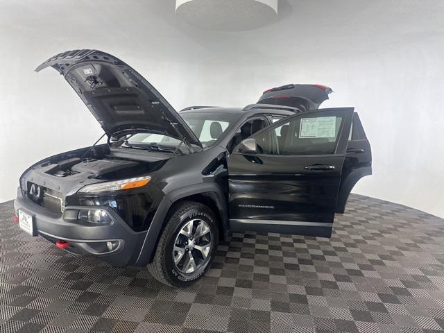 used 2018 Jeep Cherokee car, priced at $17,900