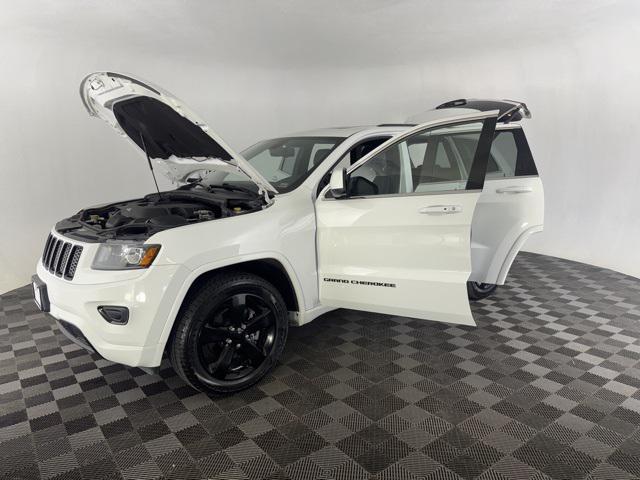 used 2015 Jeep Grand Cherokee car, priced at $13,500