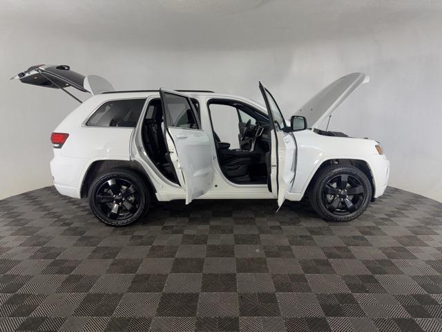 used 2015 Jeep Grand Cherokee car, priced at $13,500