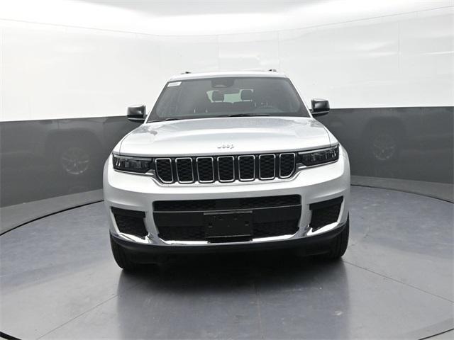 new 2025 Jeep Grand Cherokee L car, priced at $39,400
