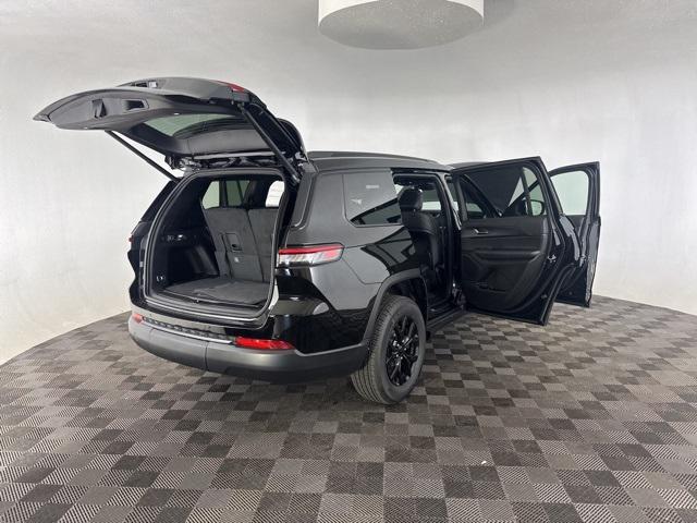 new 2025 Jeep Grand Cherokee L car, priced at $40,203