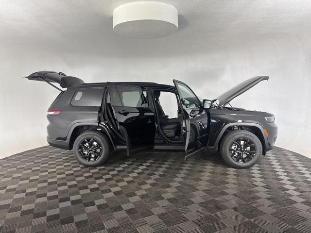 new 2025 Jeep Grand Cherokee L car, priced at $40,203