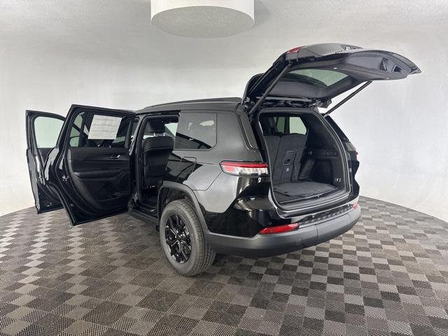 new 2025 Jeep Grand Cherokee L car, priced at $40,203