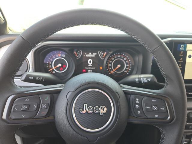 new 2025 Jeep Gladiator car, priced at $38,927