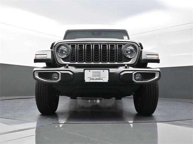new 2025 Jeep Gladiator car, priced at $42,050