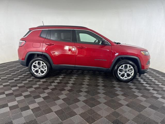 new 2025 Jeep Compass car, priced at $22,000