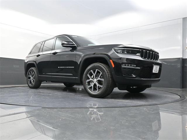 new 2025 Jeep Grand Cherokee car, priced at $39,250