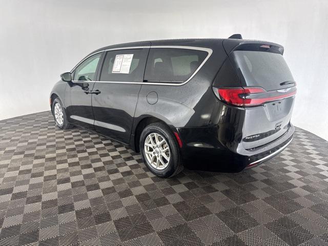 used 2023 Chrysler Pacifica car, priced at $25,000