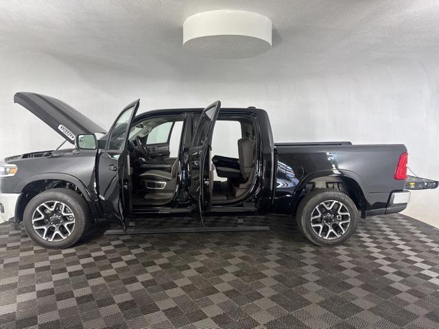 new 2025 Ram 1500 car, priced at $71,559