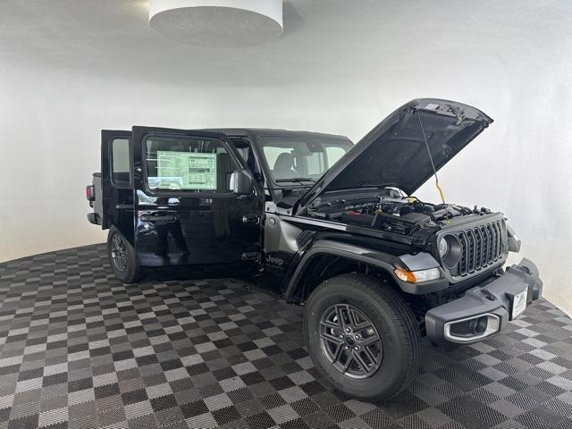 new 2024 Jeep Gladiator car, priced at $42,007