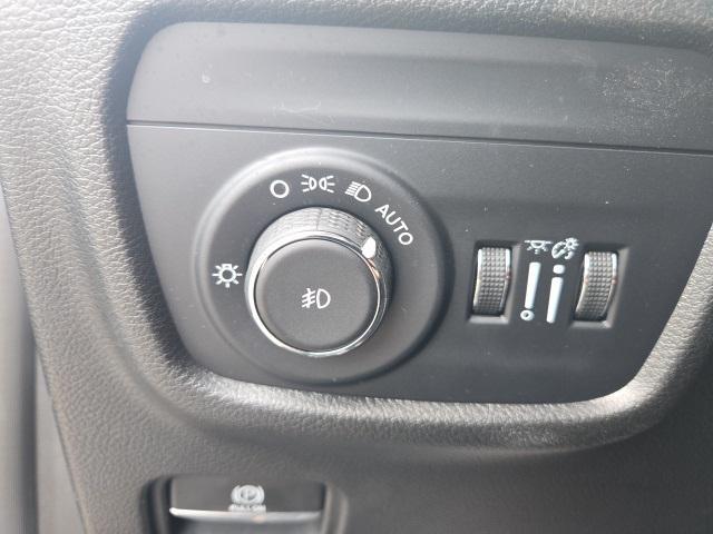used 2023 Jeep Grand Cherokee car, priced at $32,000